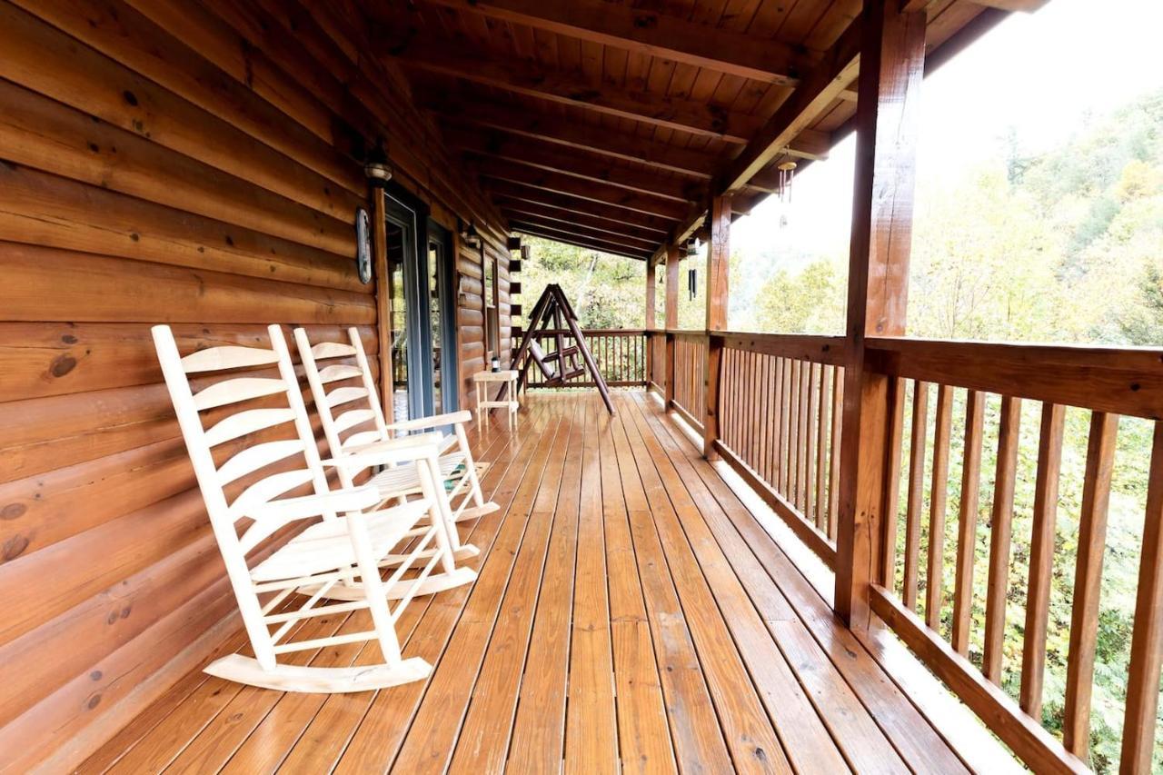 Smoky Mtn Hideaway - Cabin W/ Hot Tub & Pool Table Villa Sevierville Buitenkant foto