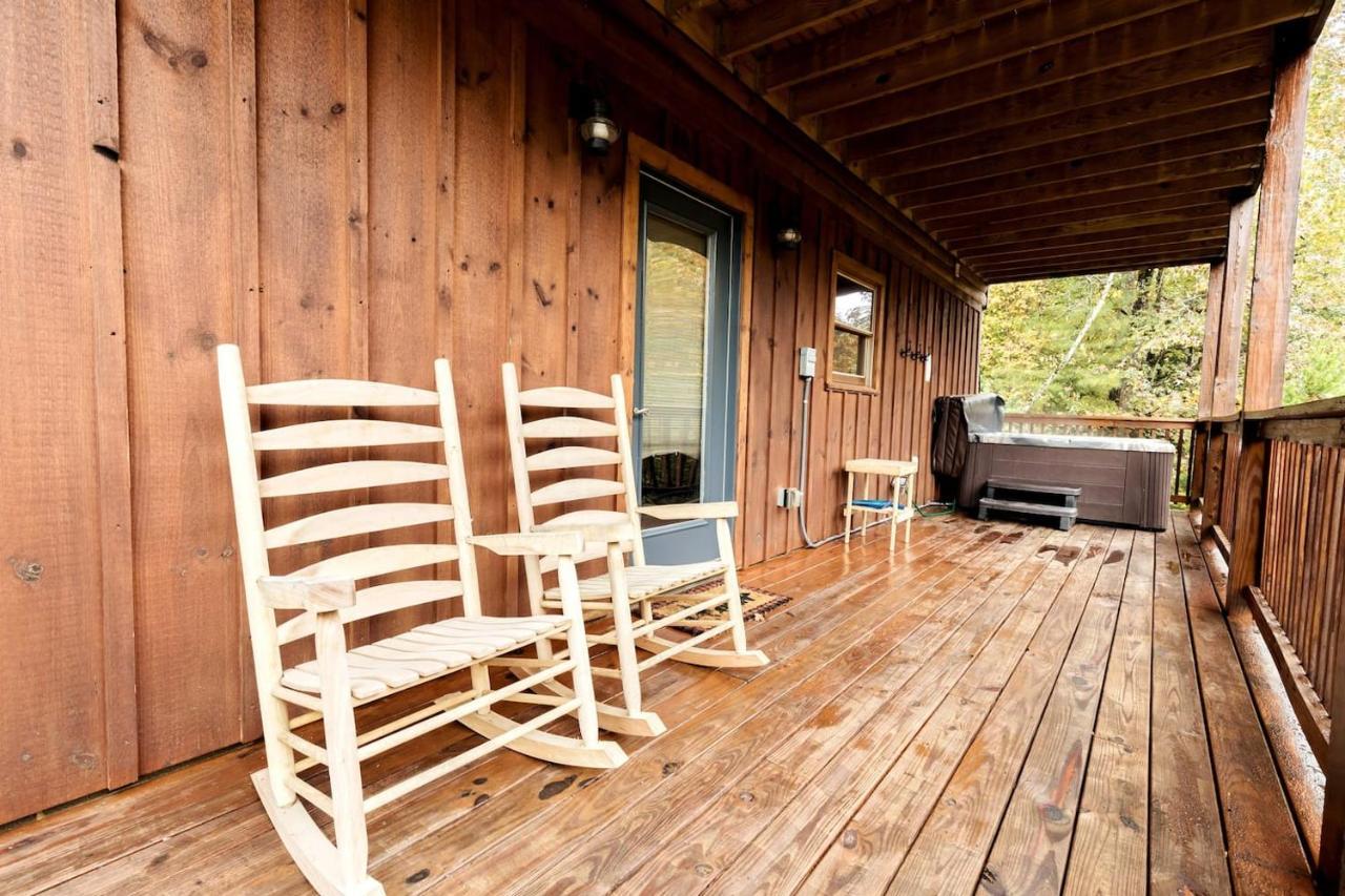 Smoky Mtn Hideaway - Cabin W/ Hot Tub & Pool Table Villa Sevierville Buitenkant foto