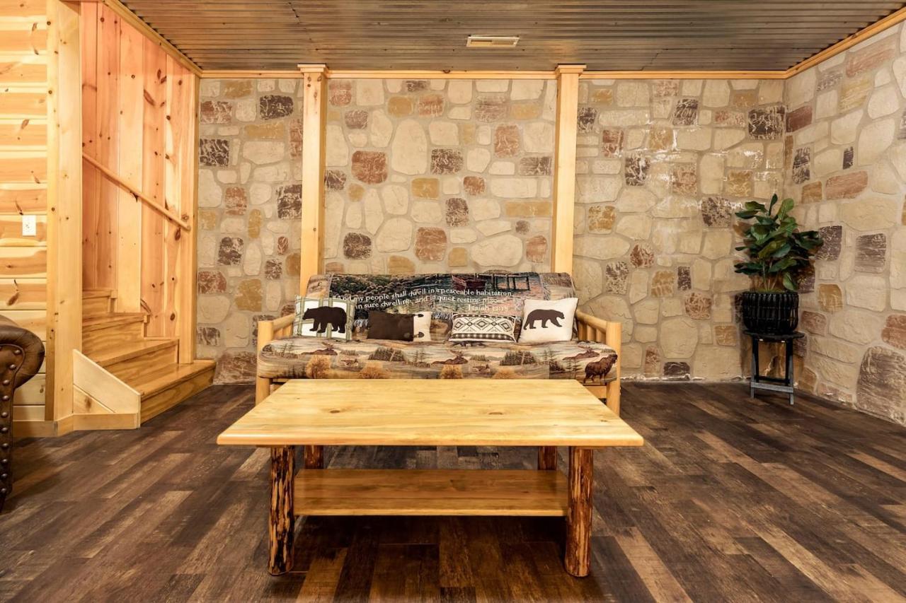 Smoky Mtn Hideaway - Cabin W/ Hot Tub & Pool Table Villa Sevierville Buitenkant foto