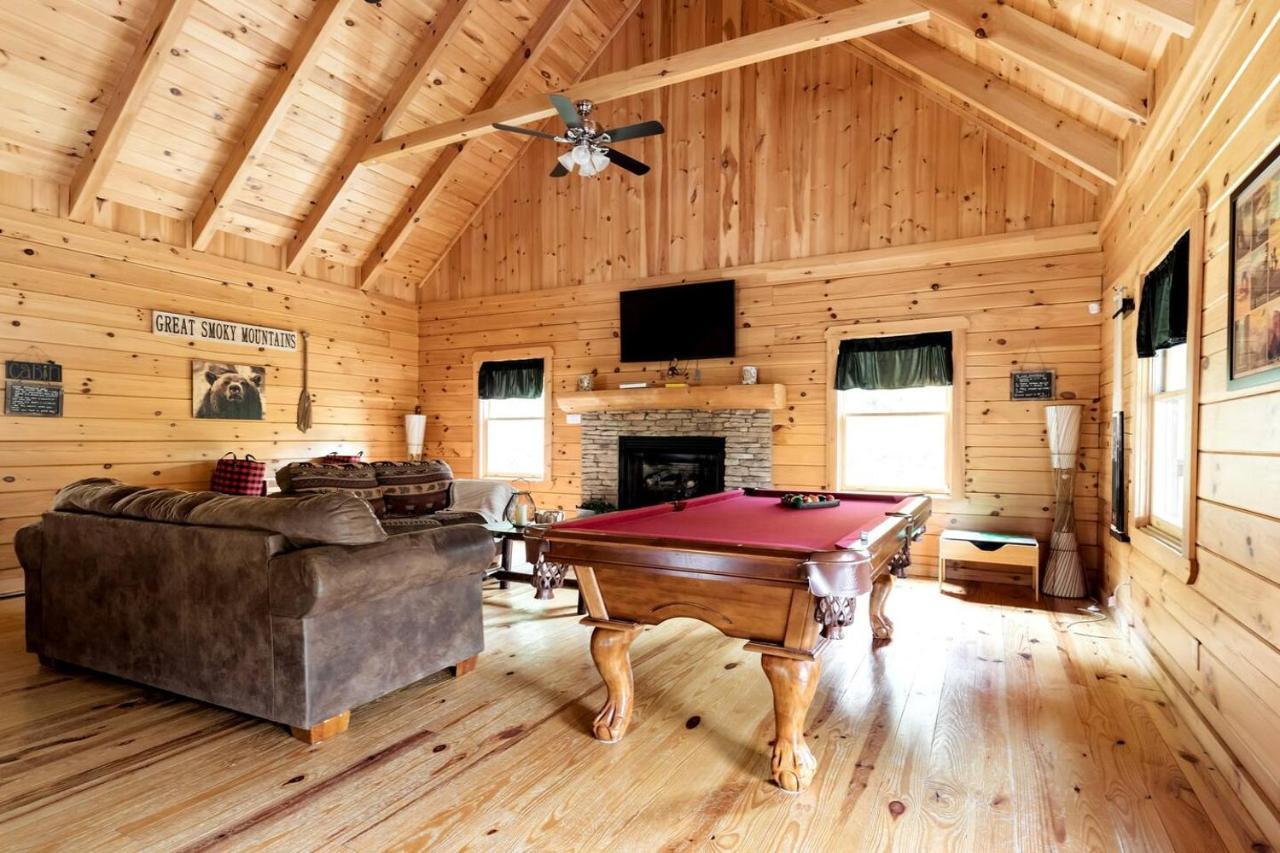 Smoky Mtn Hideaway - Cabin W/ Hot Tub & Pool Table Villa Sevierville Buitenkant foto